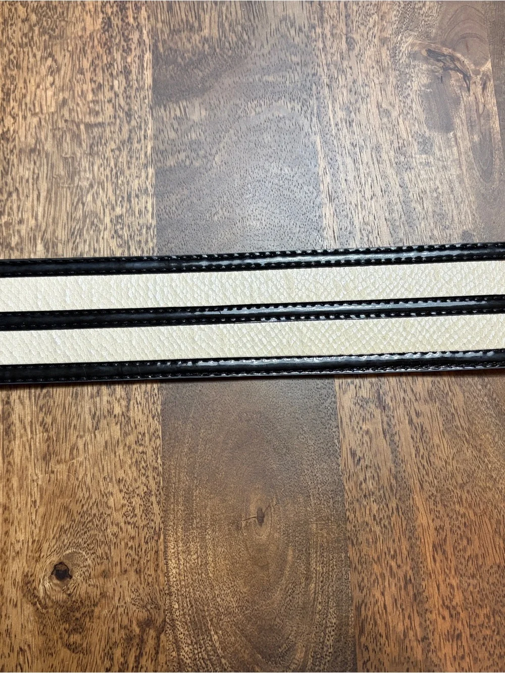 White House Black Market size Xsmall Womens Black Belt